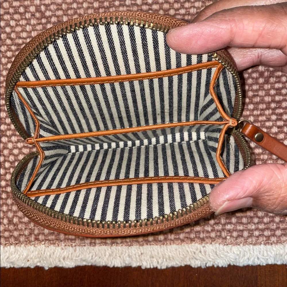 O MY BAG AMSTERDAM 
Laura’s Purse
Cognac Classic - Picture 3 of 6